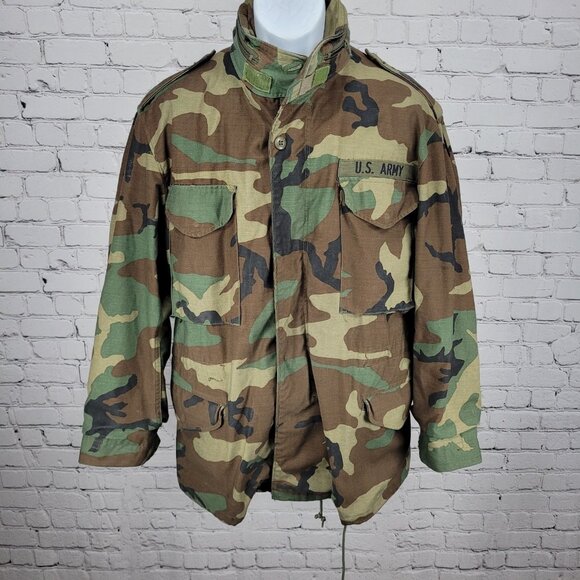 US Army Camo Cold Weather Field Jacket Zip Snap Military Army Medium M - Picture 1 of 14